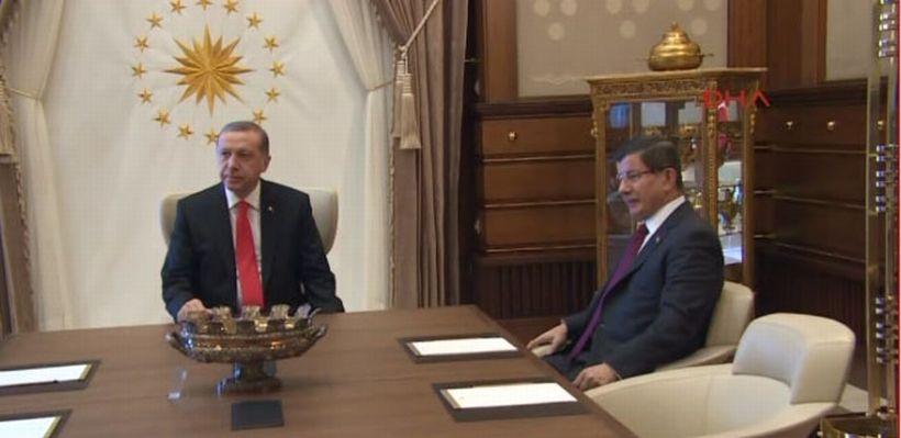 Erdoğan ile Davutoğlu'nun görüşmesi yarına kaldı