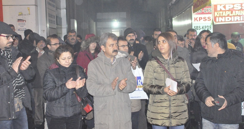 Diyarbakır'da eğitim emekçileri meslektaşların vurulmasını protesto etti