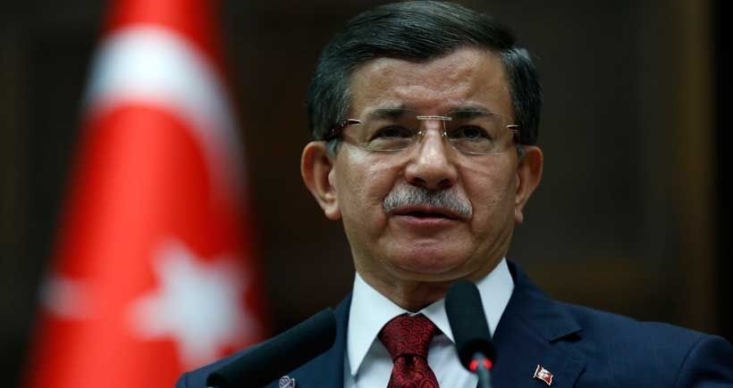 Davutoğlu, terörü lanetledi, akademisyenlere çattı