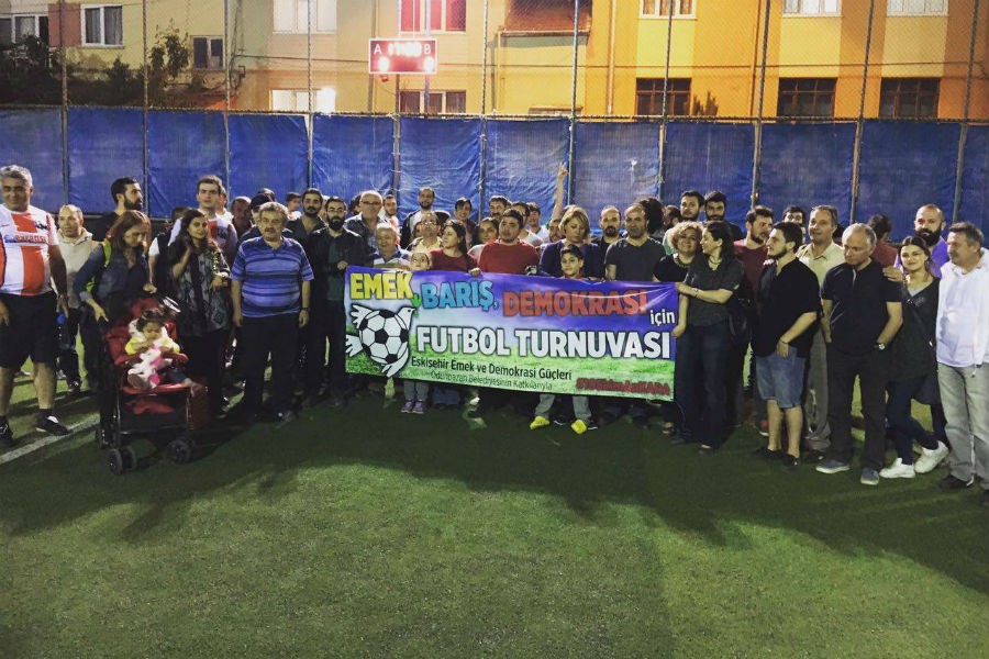 Emek, barış, demokrasi için futbol turnuvası sonuçlandı