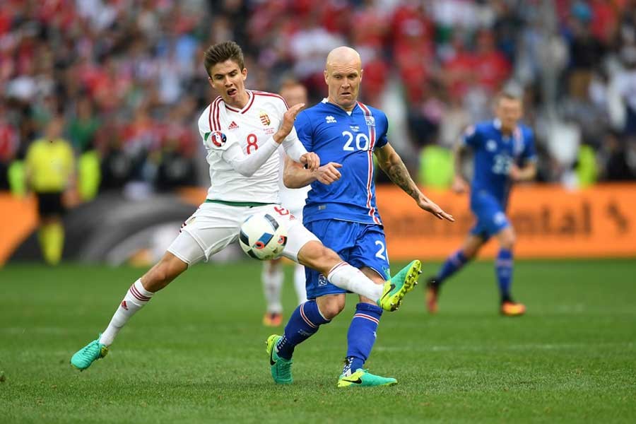 İzlanda ile Macaristan 1-1 berabere kaldı