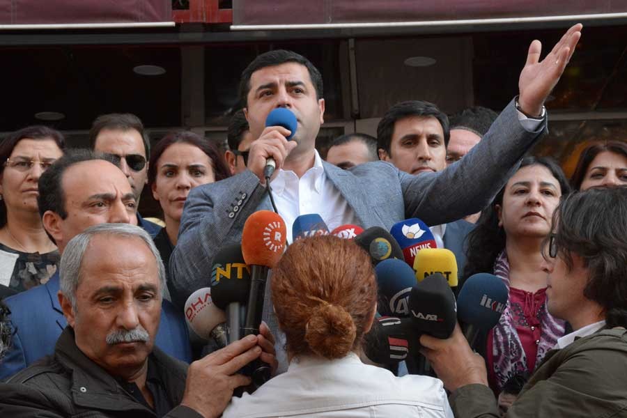 Demirtaş'a bugünkü konuşmasından dolayı soruşturma açıldı