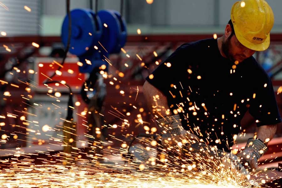 Elektrik kesintilerinin sanayiye faturası 300 milyon avro