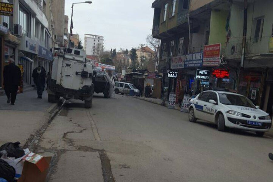 Van'da gösteri ve yürüyüşler bir ay yasaklandı