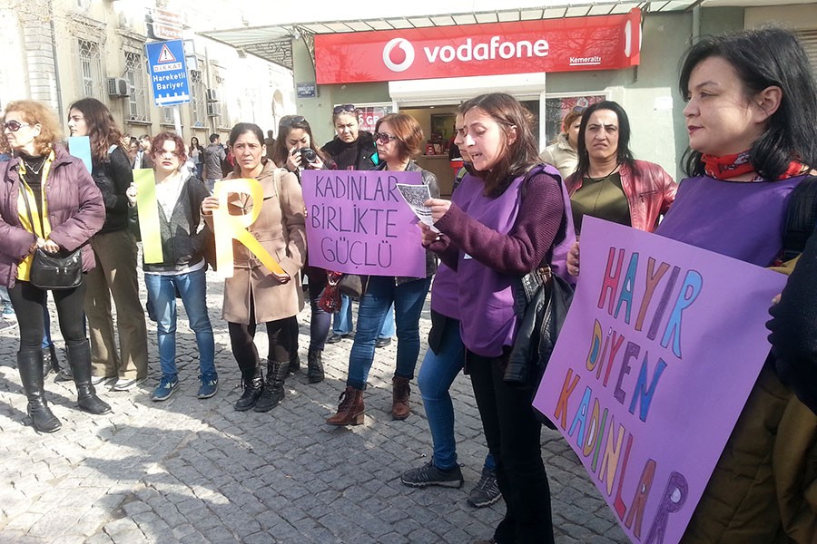 İzmirli kadınlar: Hükümet bugüne kadar hangi sorunu çözdü?