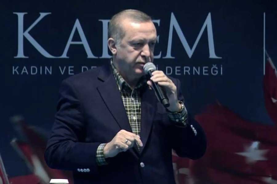 Erdoğan: Şehitler evetçi, F-16'yla bomba yağdıranlar hayırcı