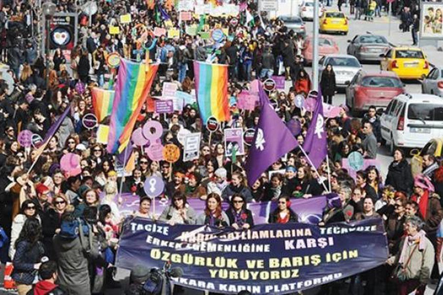 Tutuklu kadın vekillerden 8 Mart mesajları