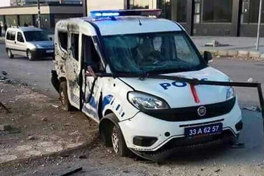 Mersin'de polise bombalı saldırı: 2 yaralı