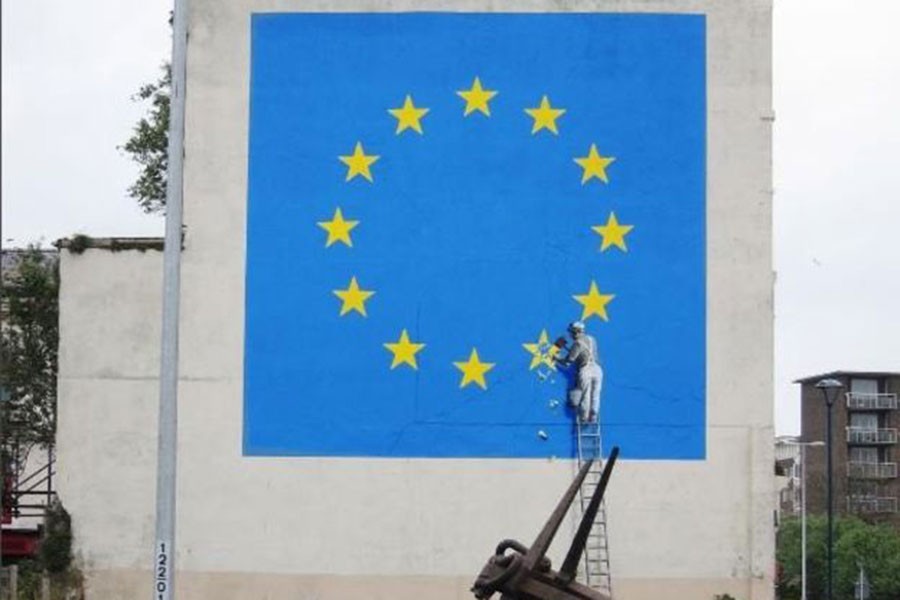 Banksy, bu kez Brexit'i çizdi