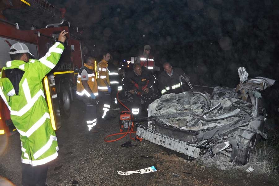 Adıyaman'da trafik kazası: 3 ölü 1 yaralı