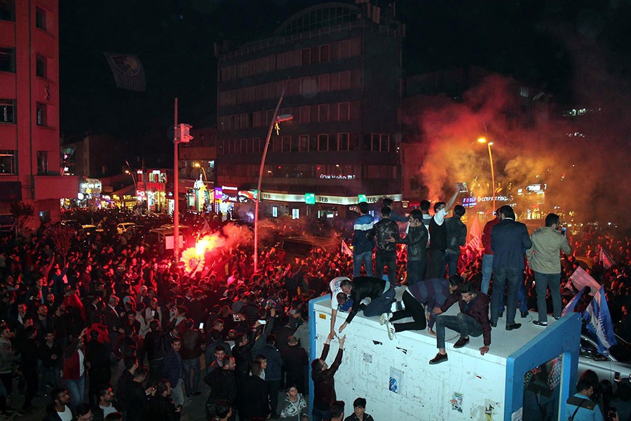 Erzurum'da PTT 1. Lig mutluluğu