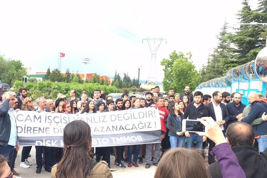 'Bütün emekçilerin gözü cam işçilerinin direnişinde'