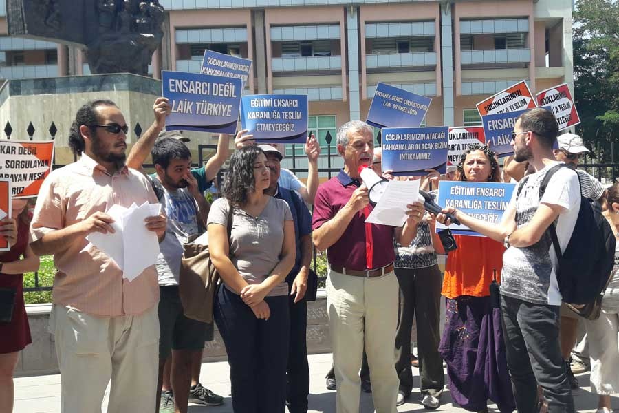 MEB-Ensar protokolüne tepki:  Ensar’cı değil, laik Türkiye