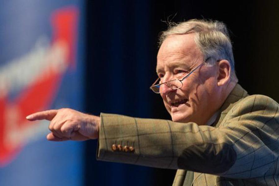 Almanya’da ırkçı parti AfD’nin seçim etkinliğine protesto