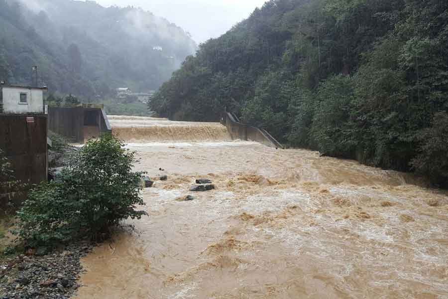 Rize’de şiddetli yağış: 20 ev boşaltıldı