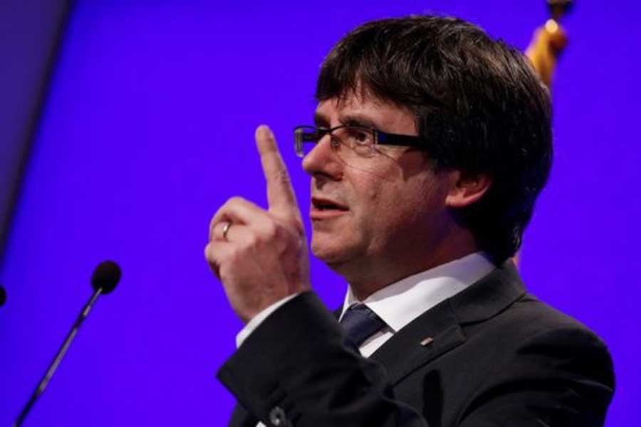 Puigdemont: İspanya Kralı milyonlarca Katalanı yok saydı