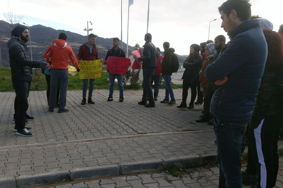 Pülümür'deki öğrenciler, kampüslerinin taşınmasını istiyor